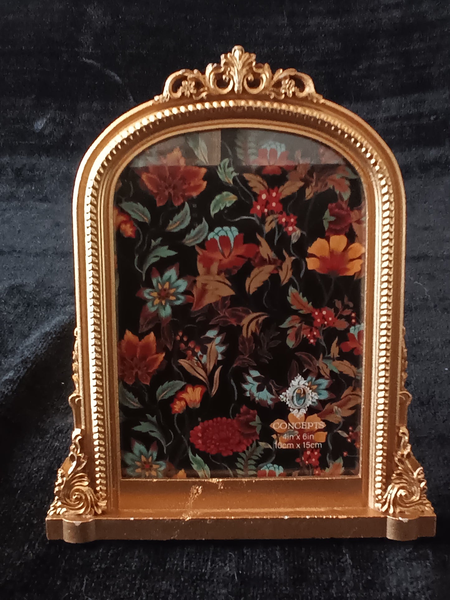 Ornate Gold Scroll Picture Frame