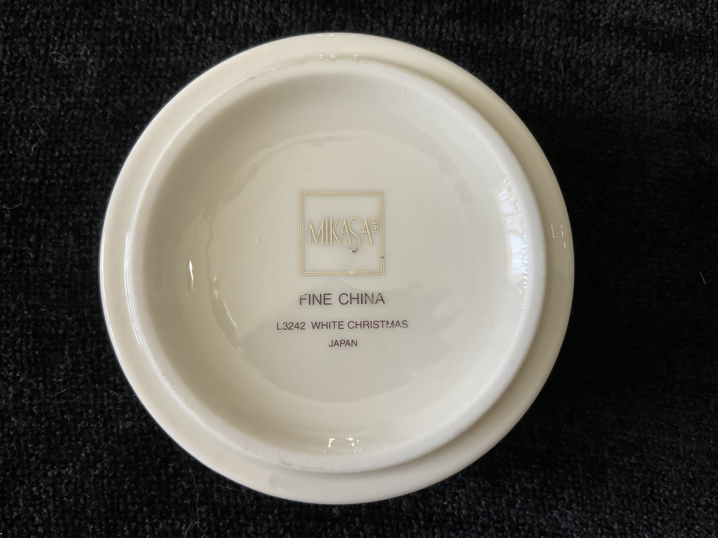 Mikasa Vintage Trinket Box- “White Christmas”